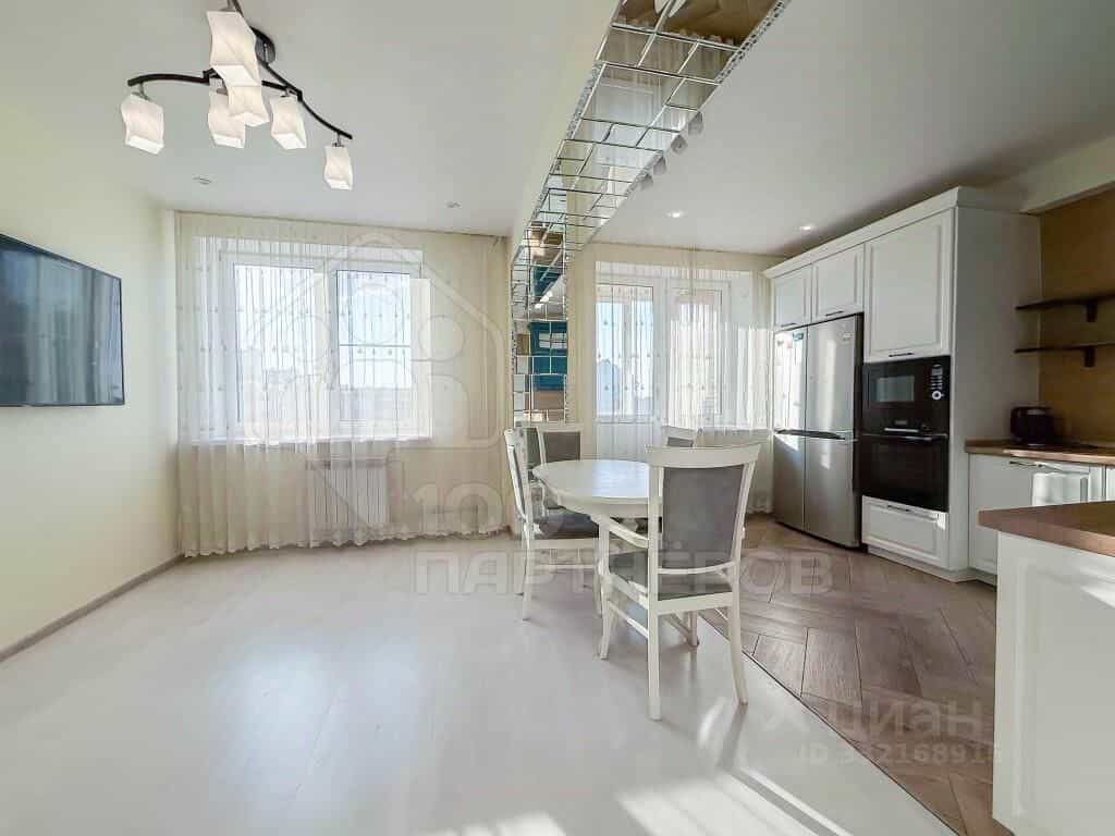 Россия, Иркутск, улица Поленова, 33/3, фото 8