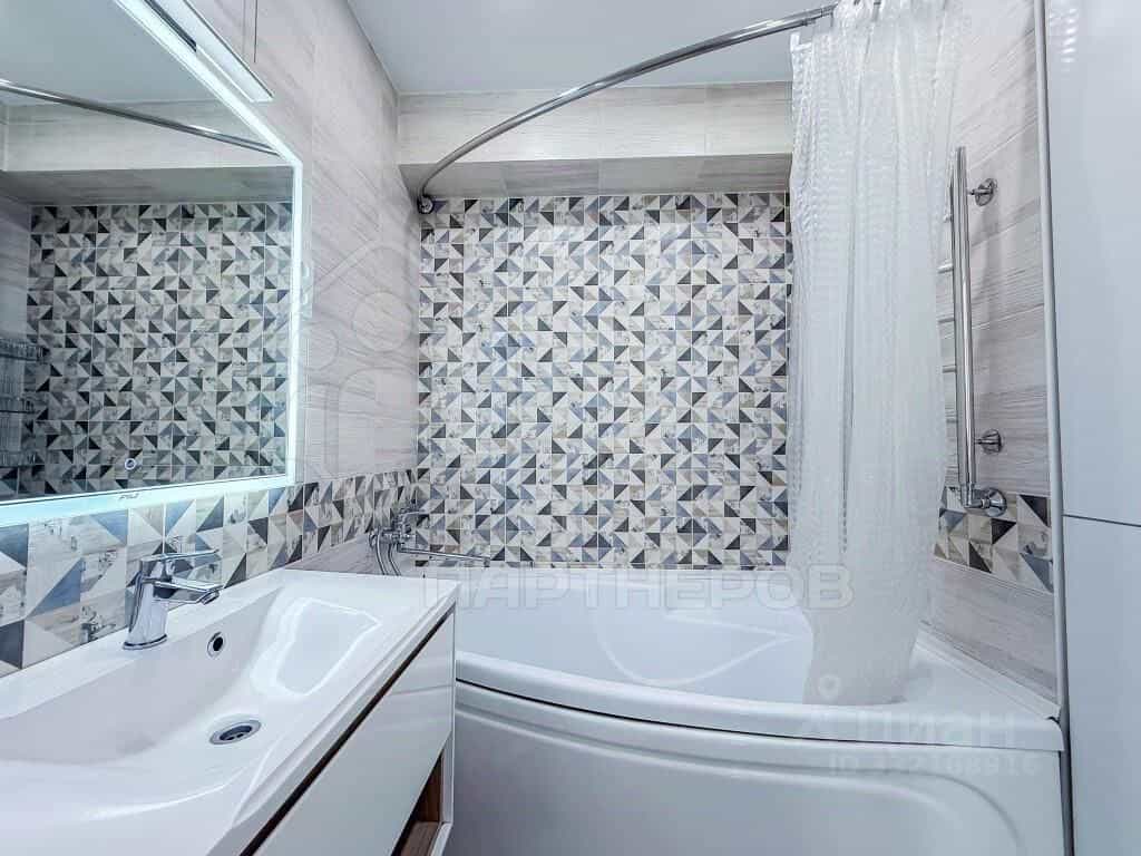 Россия, Иркутск, улица Поленова, 33/3, фото 29