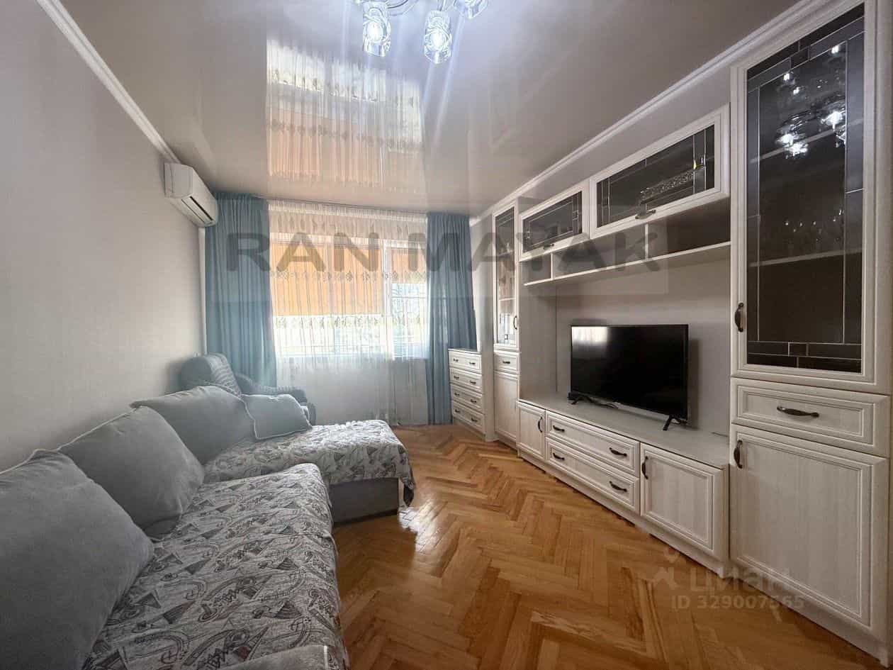 Россия, Республика Адыгея (Адыгея), Майкоп, улица Карла Маркса, 2, фото 5