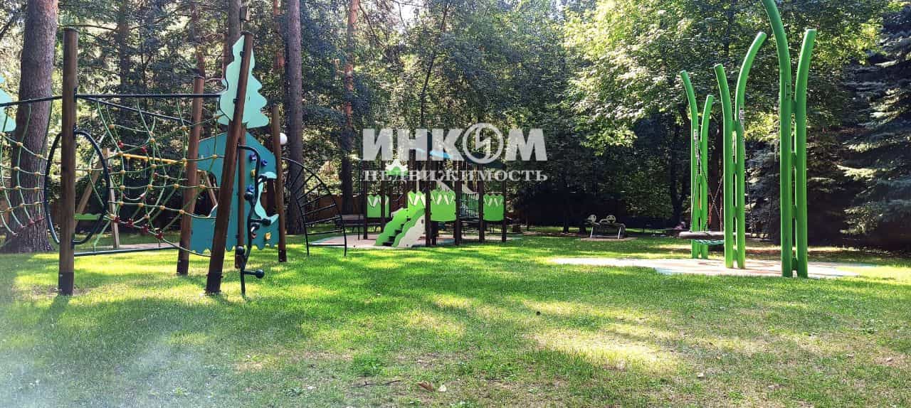 Россия, Московская область, Одинцовский городской округ, посёлок городского типа Заречье, Сосновая улица, 10, фото 44