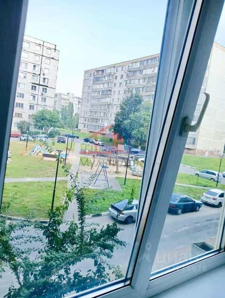 Россия, Белгородская область, Старый Оскол, микрорайон Конева, 7, фото 12