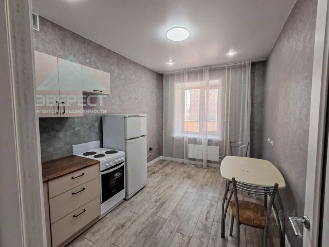 Россия, Республика Хакасия, Абакан, улица Генерала Тихонова, 6, фото 8