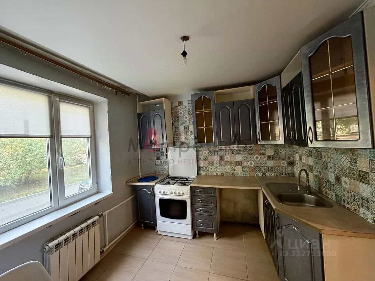 Россия, Белгород, улица Шаландина, 8, фото 2