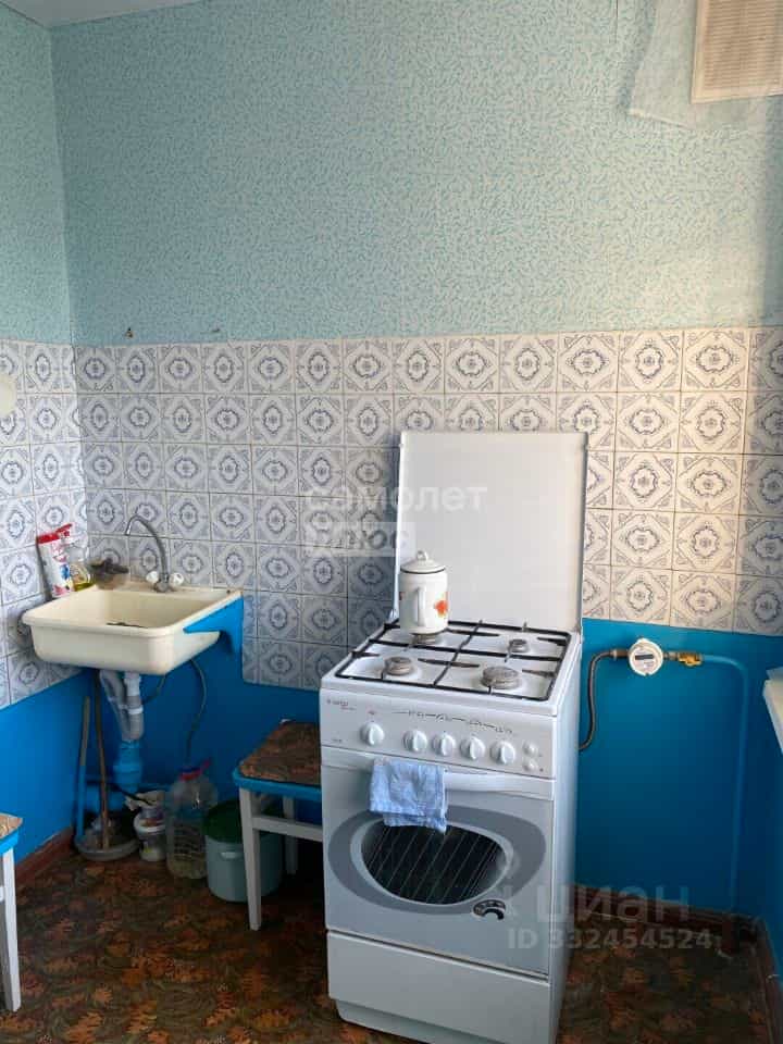 Россия, Архангельская область, Котлас, Советская улица, 12