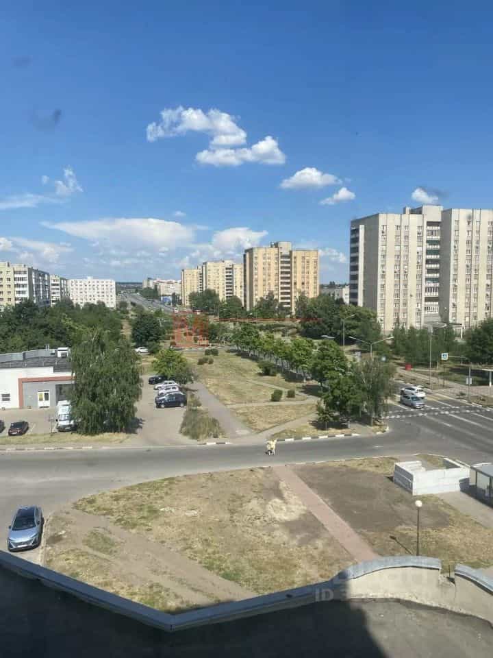 Россия, Белгородская область, Старый Оскол, микрорайон Будённого, 16, фото 9