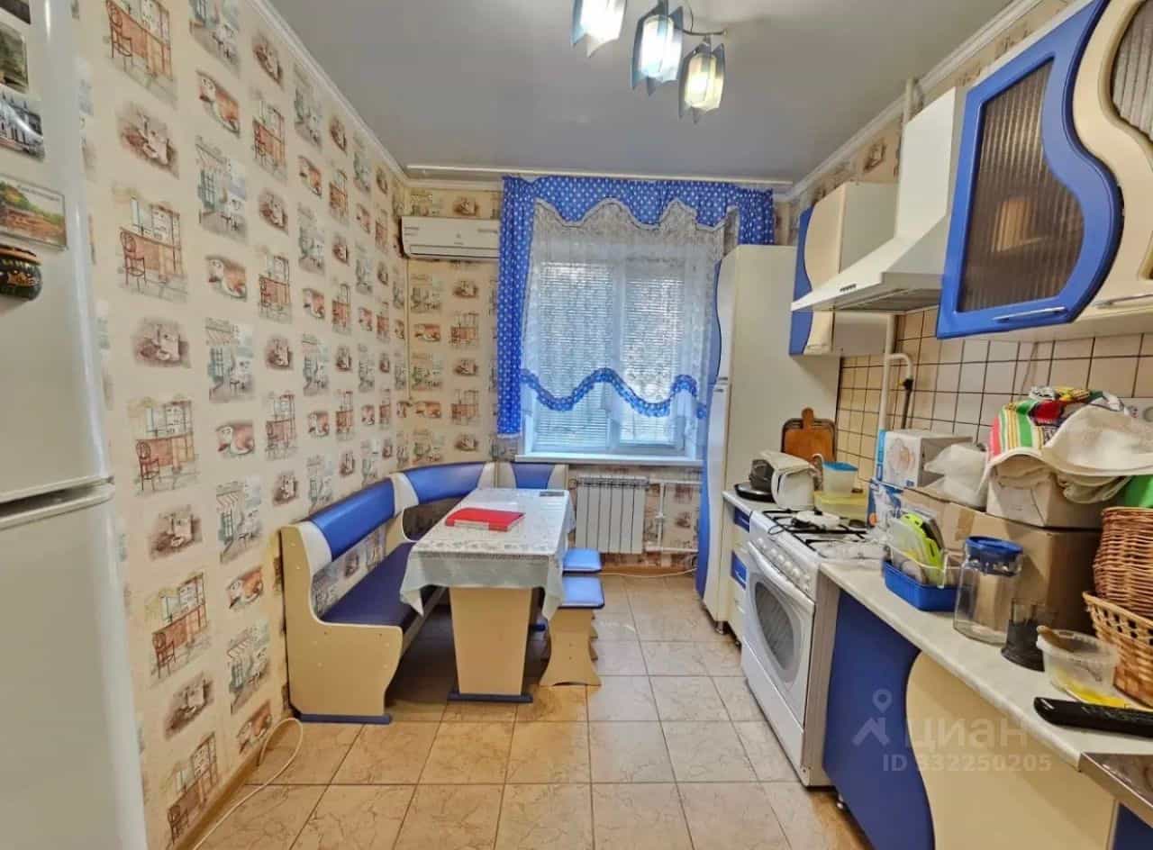 Россия, Астрахань, улица Валерии Барсовой, 15