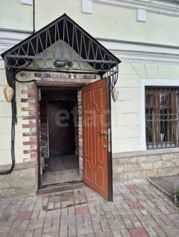 Россия, Ярославль, площадь Челюскинцев, 17А, фото 6