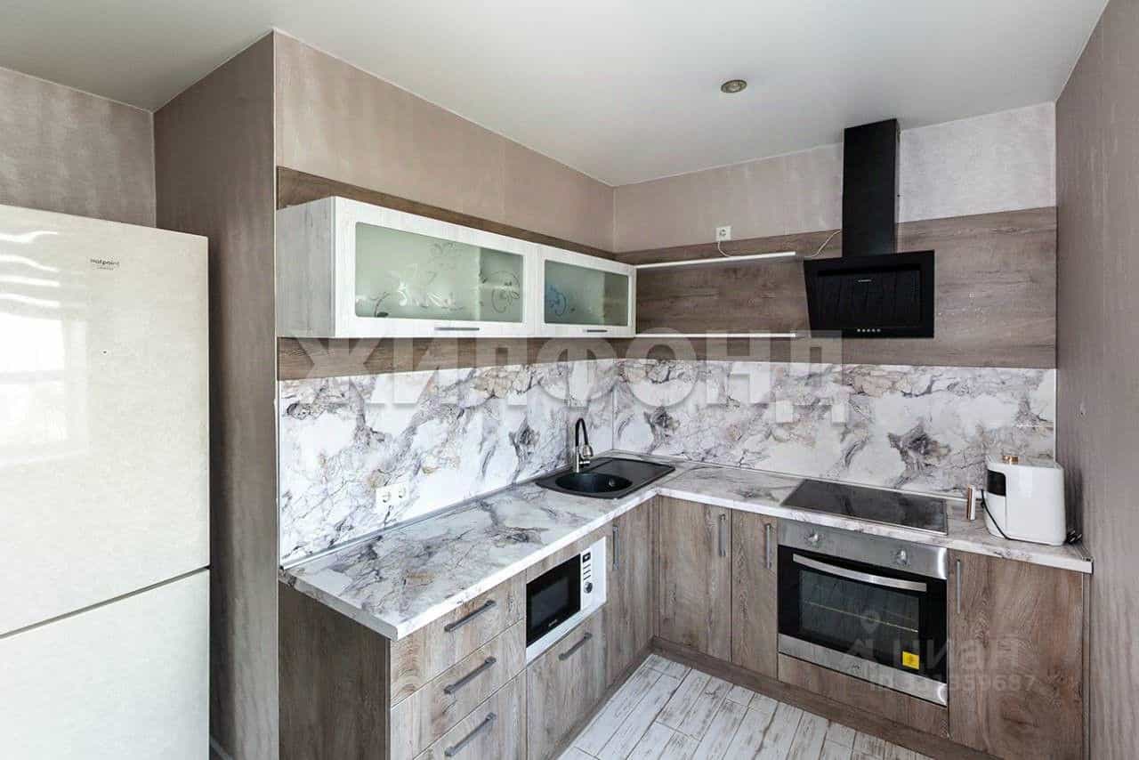 Россия, Алтайский край, Барнаул, Партизанская улица, 203, фото 2