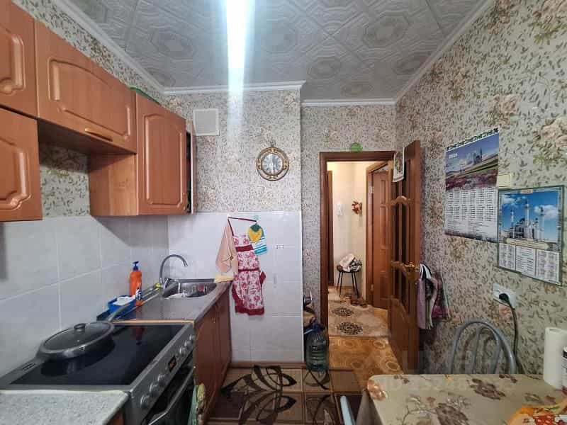 Россия, Самарская область, Тольятти, улица 70 лет Октября, 59, фото 11