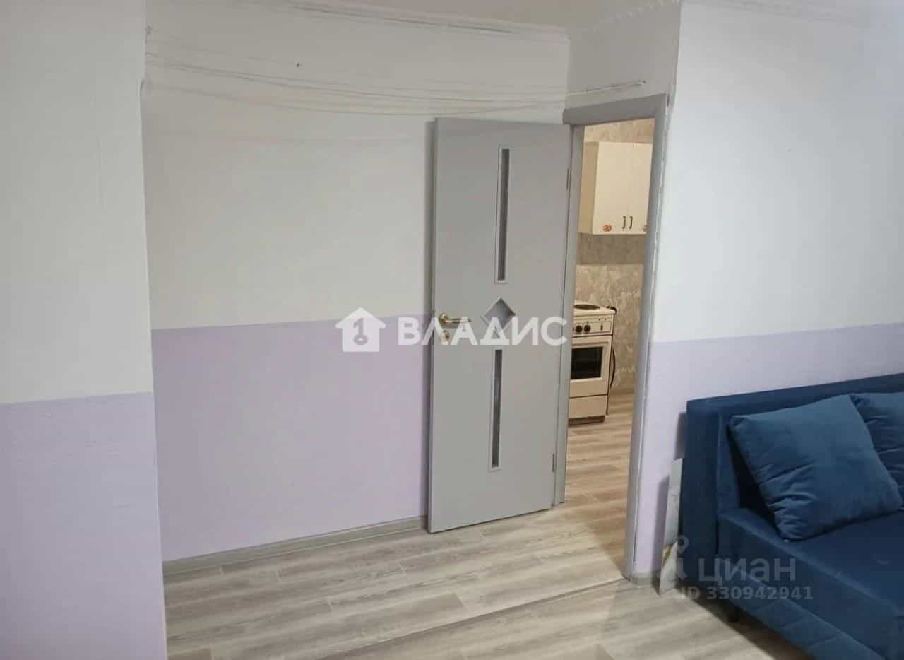 Россия, Республика Бурятия, Улан-Удэ, улица Добролюбова, 3, фото 8