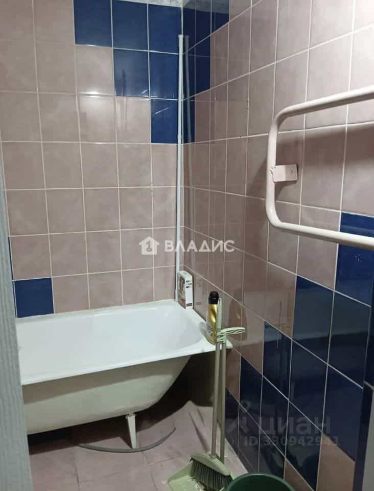 Россия, Республика Бурятия, Улан-Удэ, улица Добролюбова, 3, фото 9