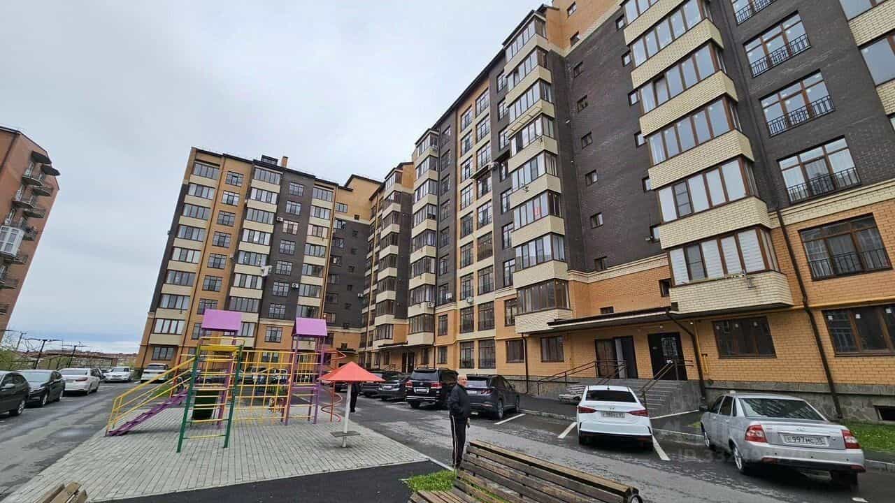 Россия, Республика Северная Осетия — Алания, Владикавказ, улица Астана Кесаева, 44Е