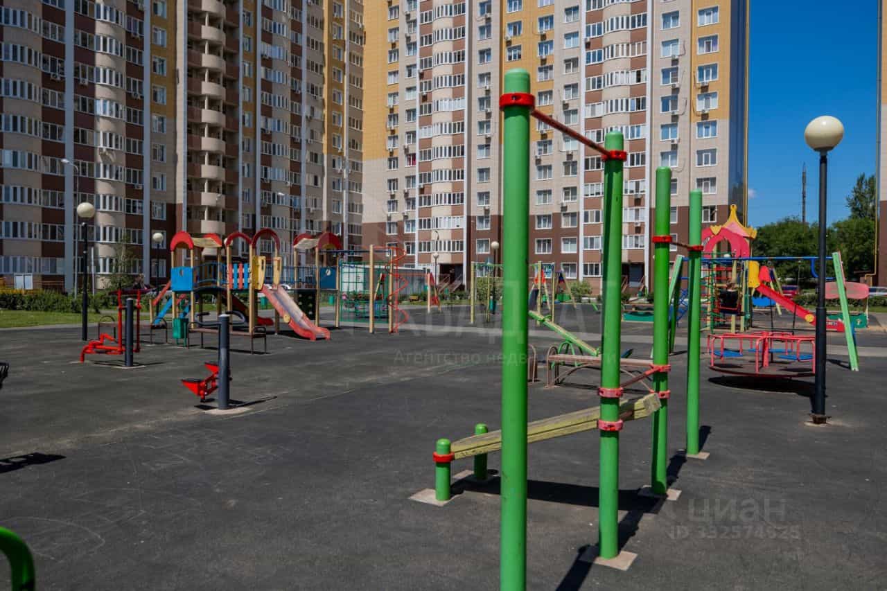 Россия, Оренбург, улица Геннадия Донковцева, 5/4, фото 12