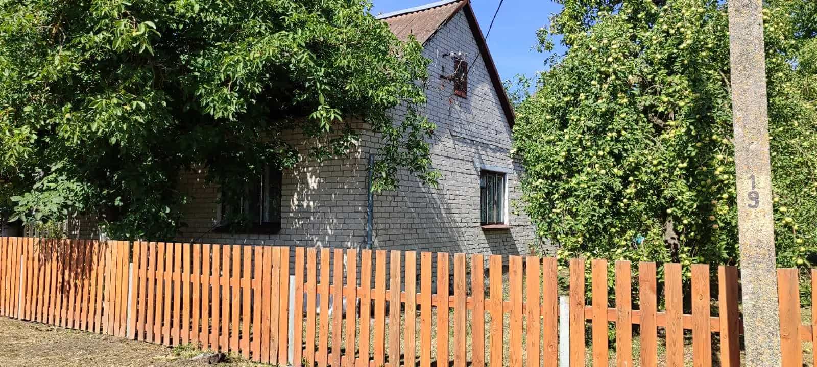 Беларусь, Гомельская область, Калинковичи, Молодёжная улица, 11