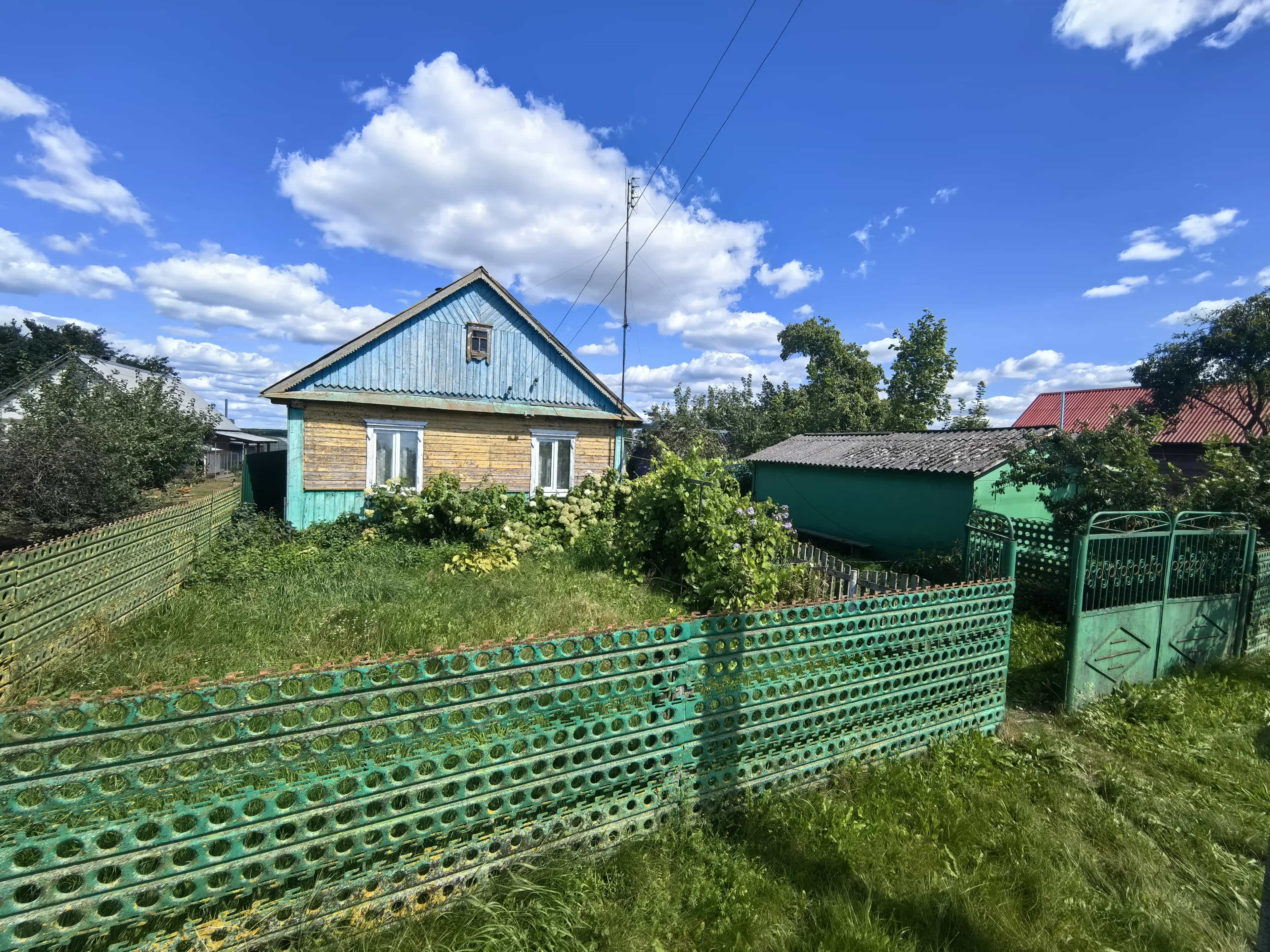 Беларусь, Минская область, Слуцкий район, агрогородок Весея, Центральная улица, 69