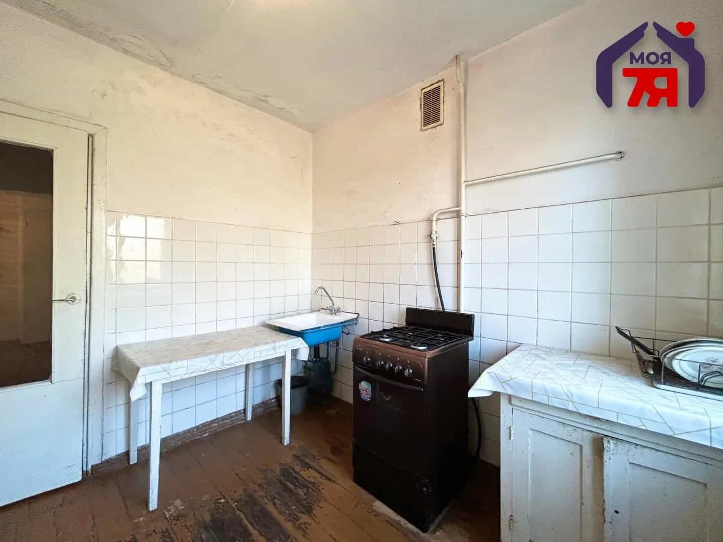 Беларусь, Минская область, Солигорский район, Старобинский сельсовет, городской посёлок Старобин, улица Коржа, 8, фото 12
