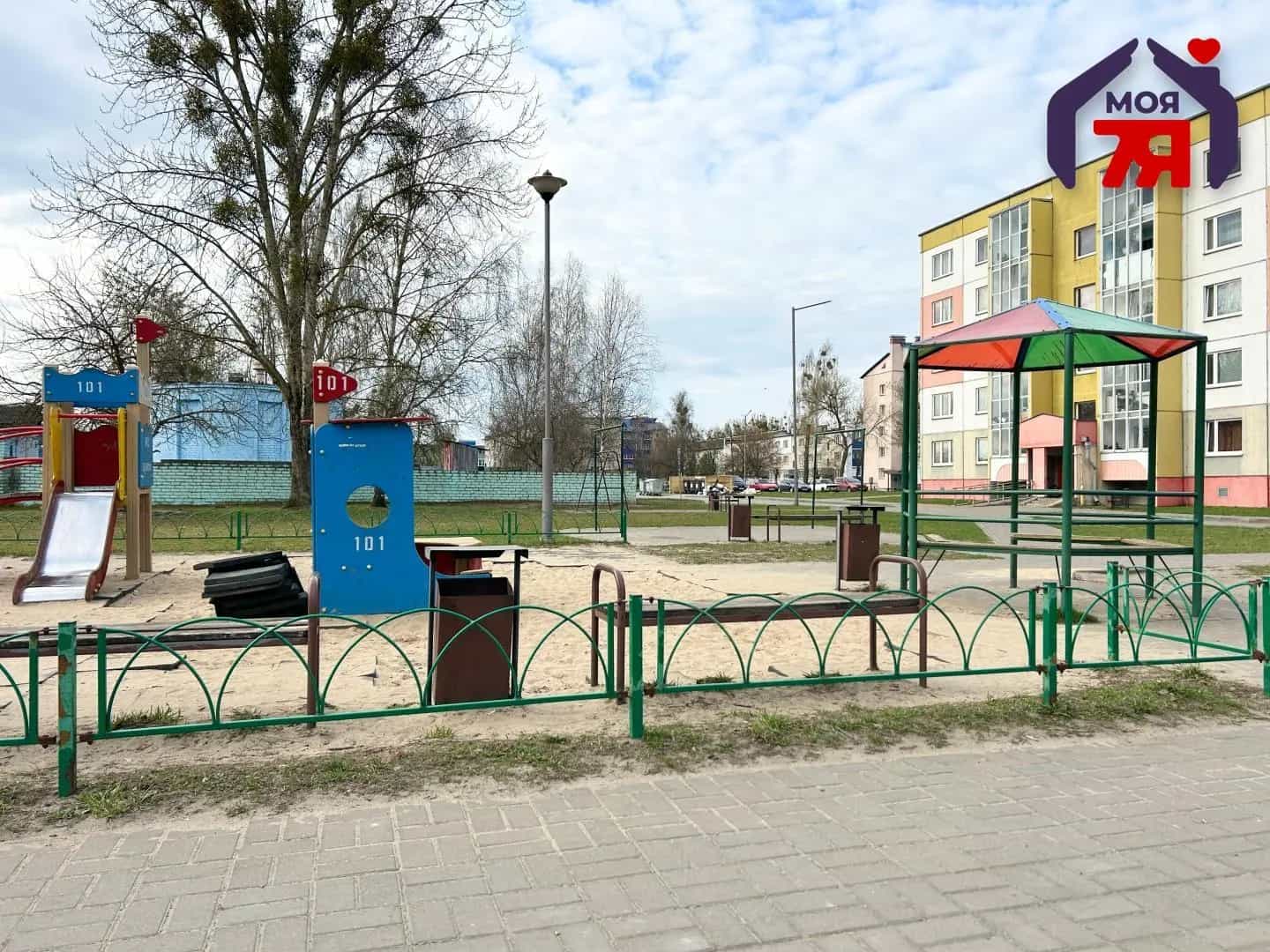 Беларусь, Минская область, Солигорский район, Старобинский сельсовет, городской посёлок Старобин, улица Коржа, 8, фото 18