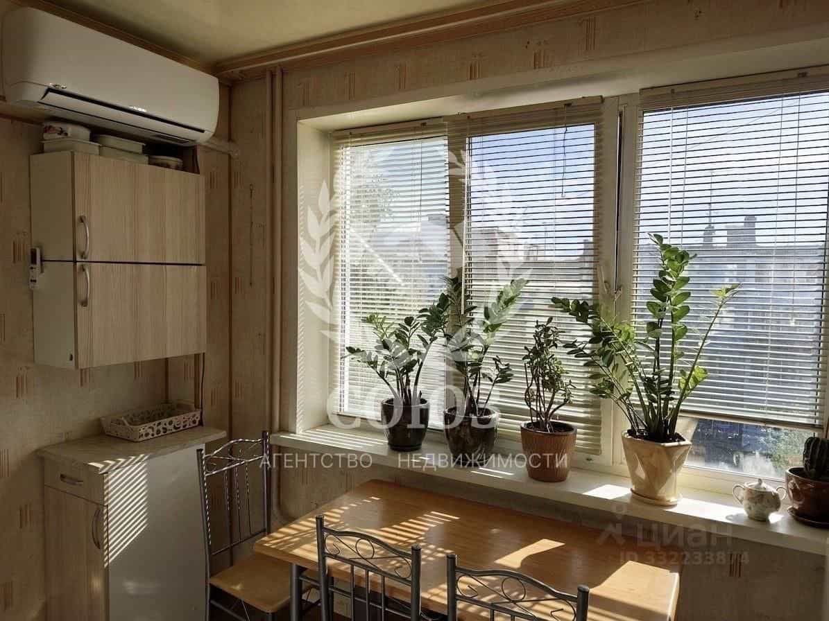 Россия, Калуга, улица Максима Горького, 92