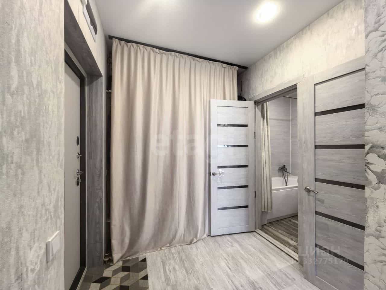 Россия, Новосибирск, улица Василия Клевцова, 3, фото 8