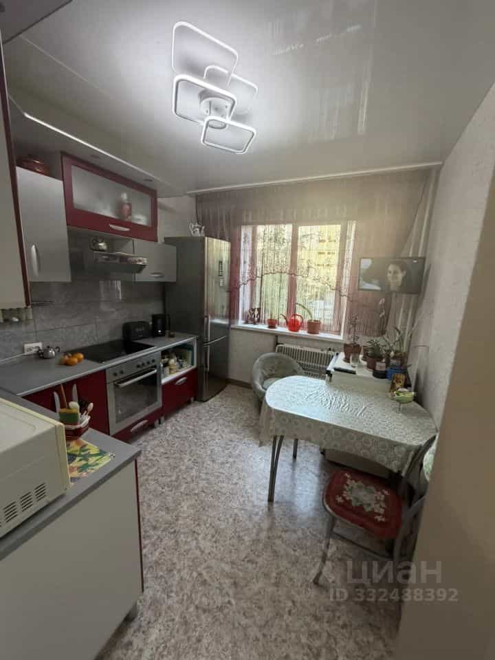 Россия, Алтайский край, Барнаул, улица Сергея Семёнова, 15, фото 9