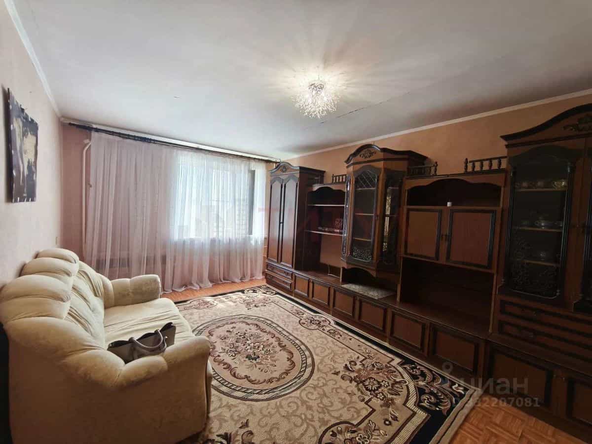 Россия, Белгородская область, Старый Оскол, микрорайон Макаренко, 6, фото 6