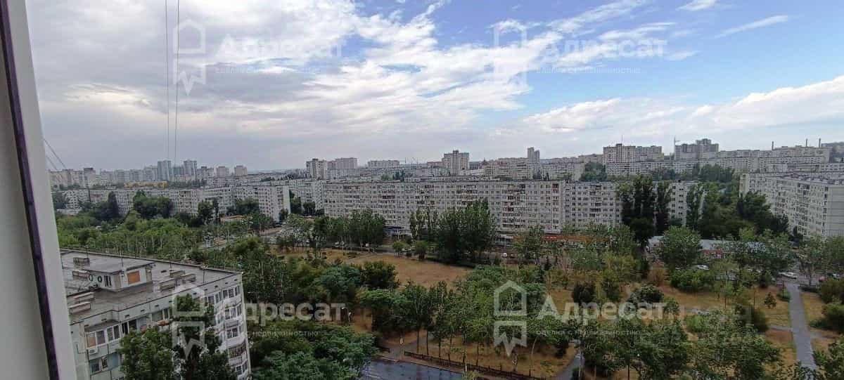 Россия, Волгоград, район Семь Ветров, улица 8-й Воздушной Армии, 44, фото 4