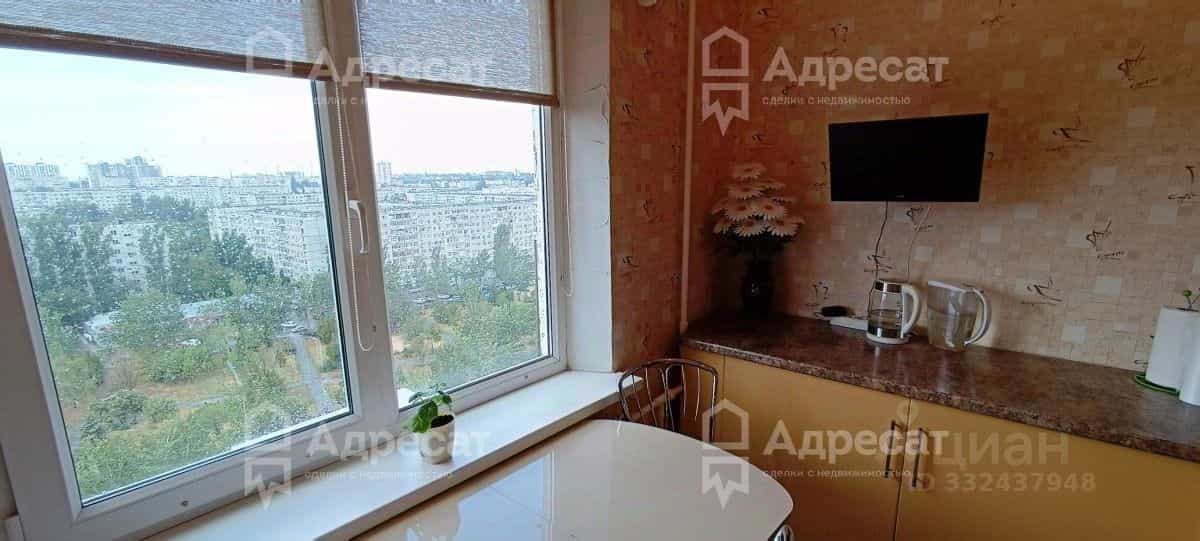 Россия, Волгоград, район Семь Ветров, улица 8-й Воздушной Армии, 44, фото 9