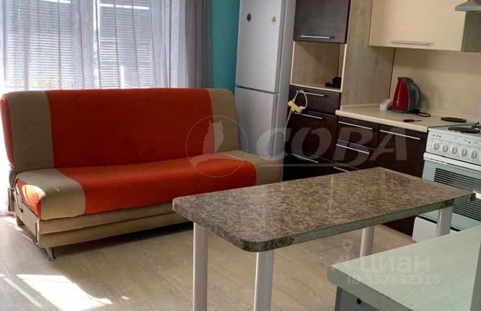 Россия, Тюмень, микрорайон Мелиораторов, улица Сидора Путилова, 45, фото 2