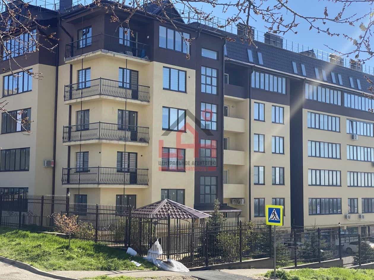 Россия, Ставропольский край, Лермонтов, улица Шумакова, 8к1, фото 2