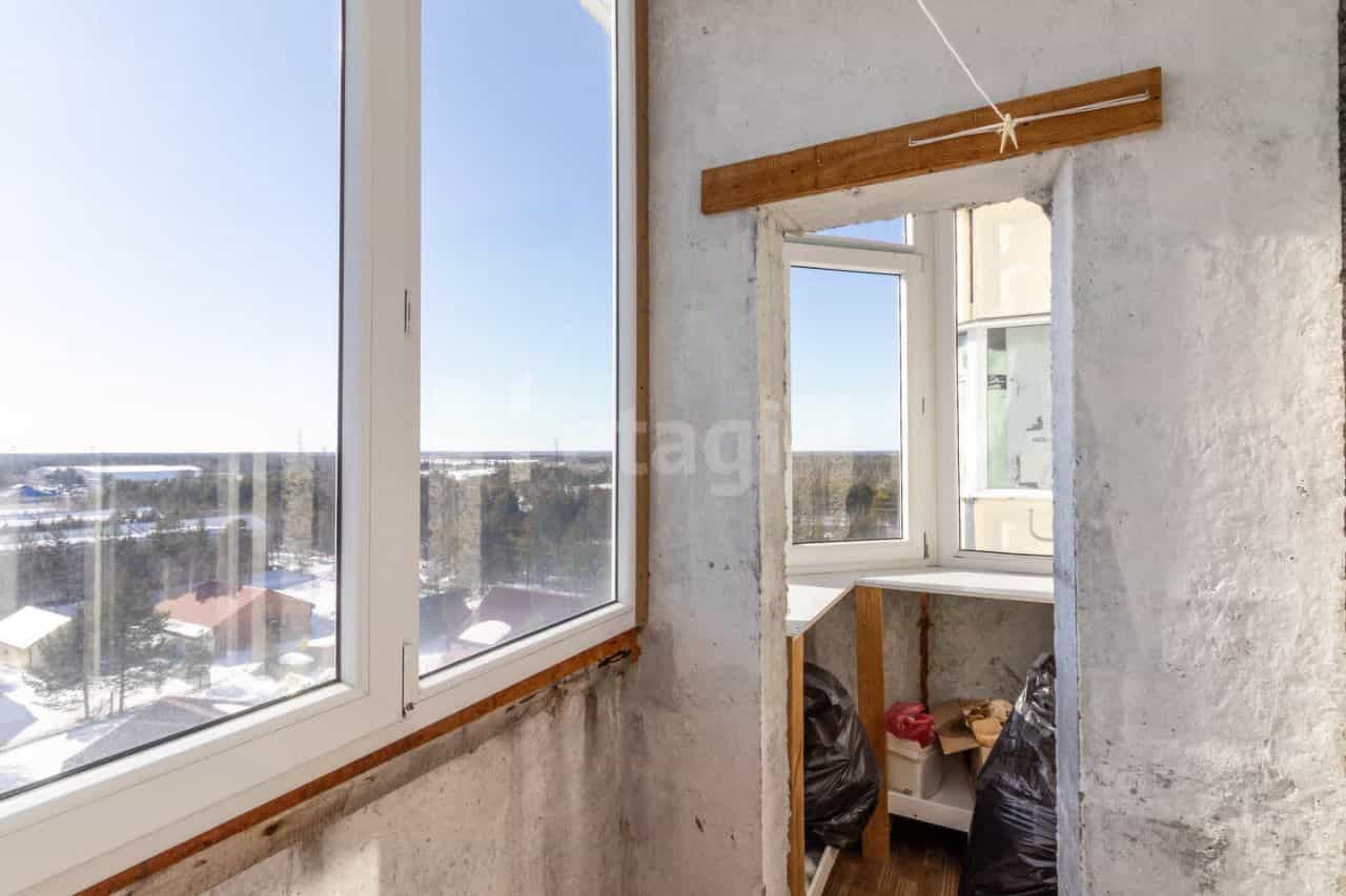 Россия, Ханты-Мансийский автономный округ — Югра, Сургутский район, городское поселение Фёдоровский, посёлок городского типа Фёдоровский, улица Строителей, 46, фото 11