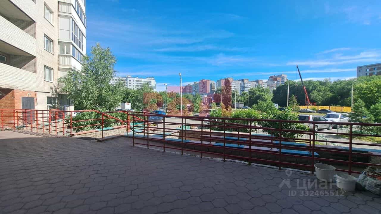 Россия, Омск, улица Дианова, 25, фото 18