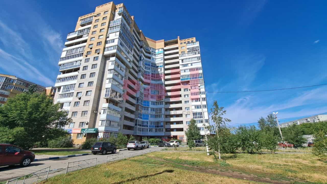 Россия, Омск, улица Дианова, 25, фото 27