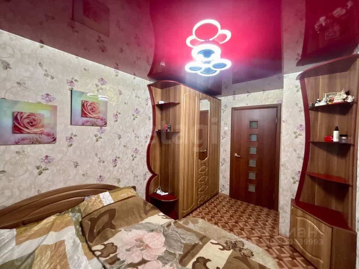 Россия, Псковская область, Остров, улица Рымара, 11/14, фото 11