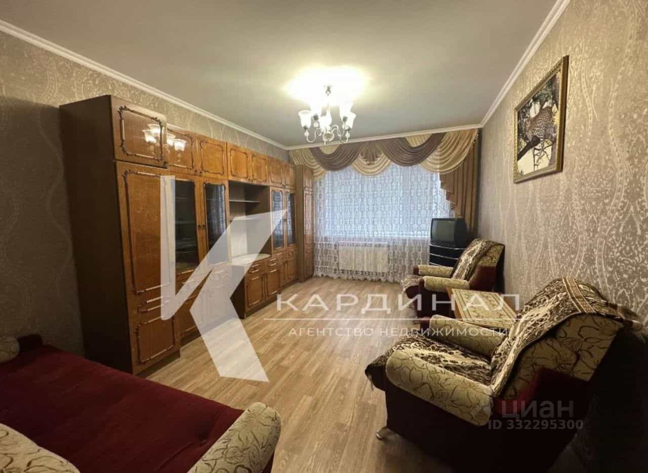 Россия, Белгородская область, Старый Оскол, микрорайон Лесной, 17, фото 5