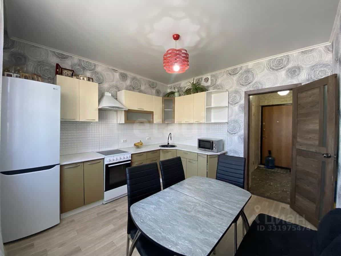 Россия, Оренбург, Салмышская улица, 76