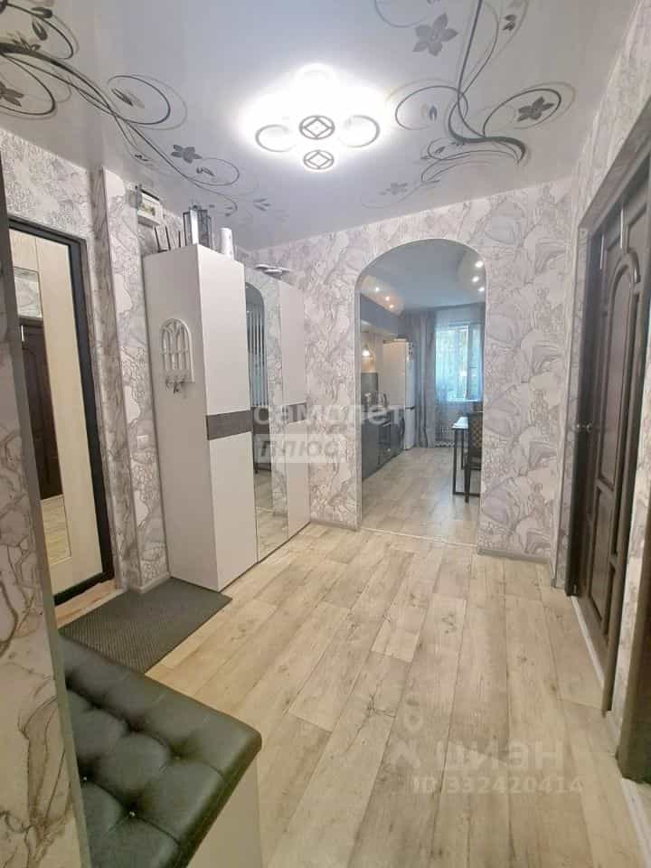 Россия, Ямало-Ненецкий автономный округ, Ноябрьск, улица Ленина, 19, фото 11