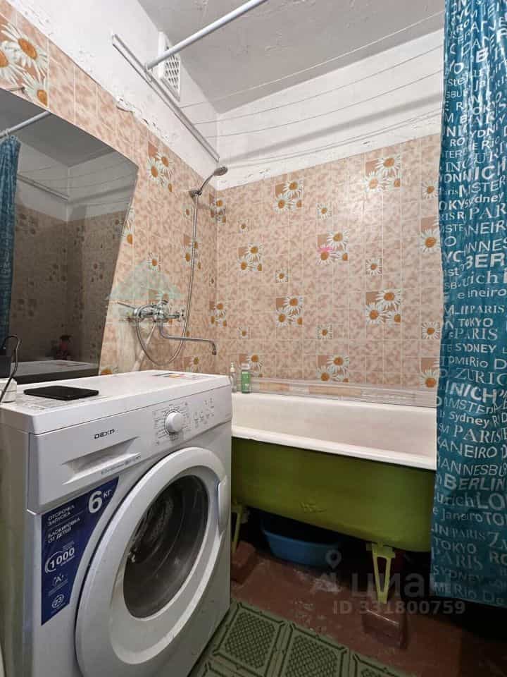 Россия, Республика Хакасия, Абакан, улица Торосова, 18, фото 6
