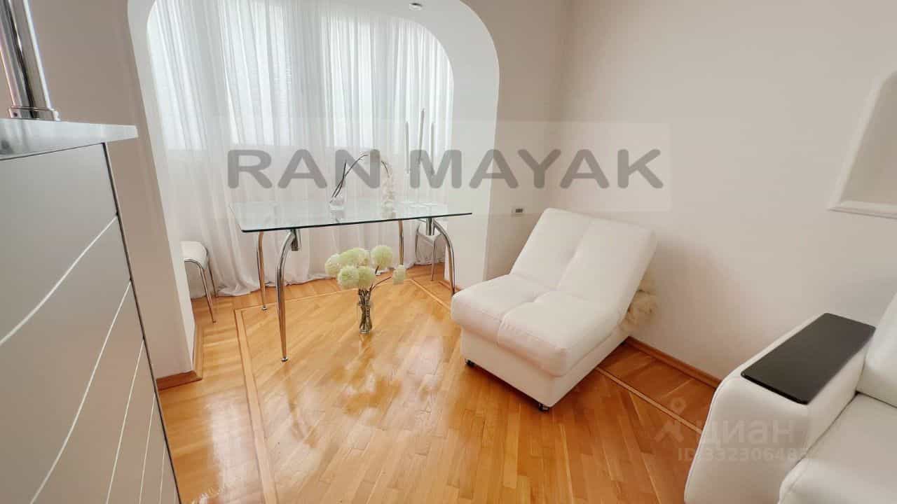 Россия, Республика Адыгея (Адыгея), Майкоп, улица Димитрова, 21, фото 3