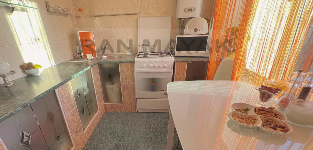 Россия, Республика Адыгея (Адыгея), Майкоп, улица Димитрова, 21, фото 12