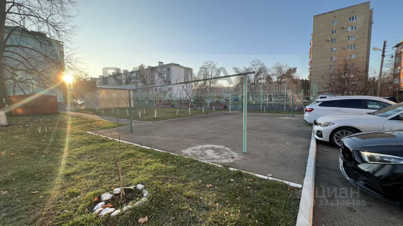 Россия, Республика Адыгея (Адыгея), Майкоп, улица Димитрова, 21, фото 21