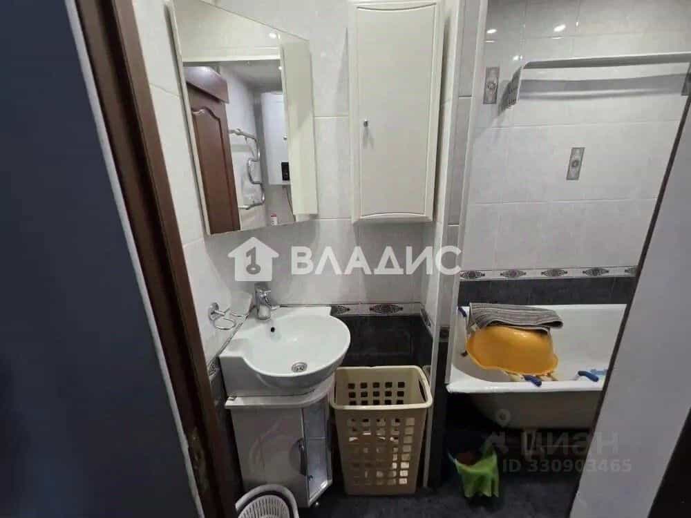 Россия, Республика Бурятия, Улан-Удэ, Коллективная улица, 11, фото 7