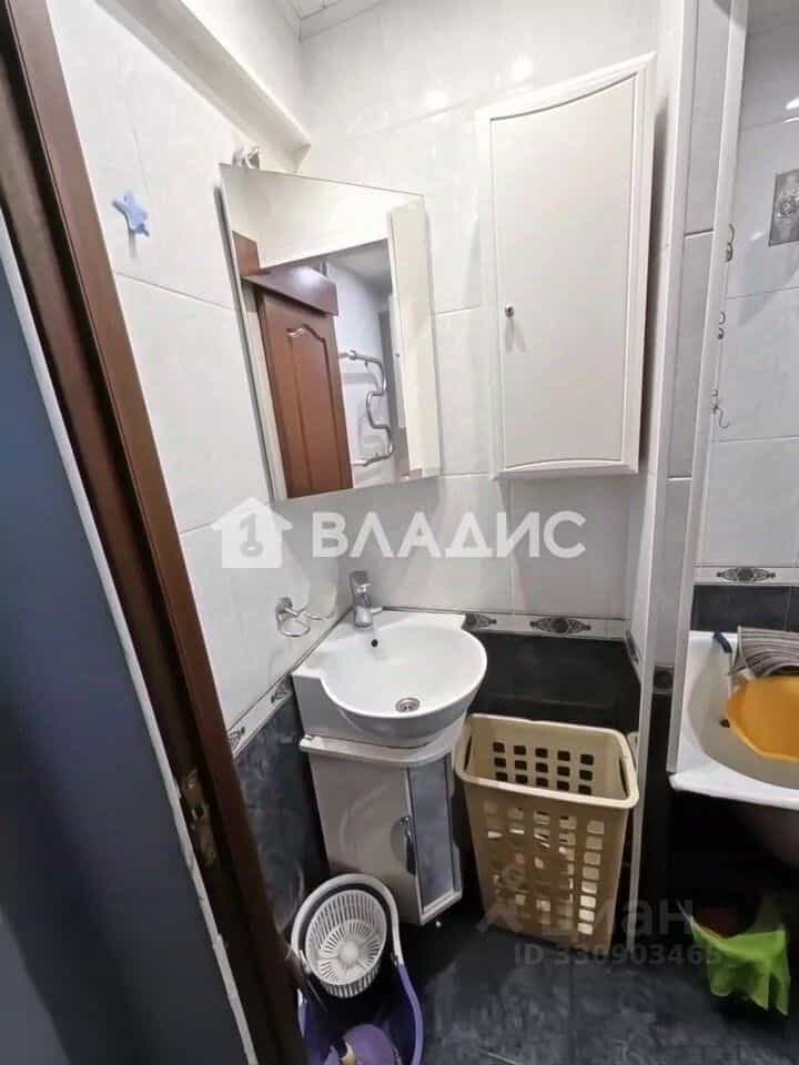 Россия, Республика Бурятия, Улан-Удэ, Коллективная улица, 11, фото 8