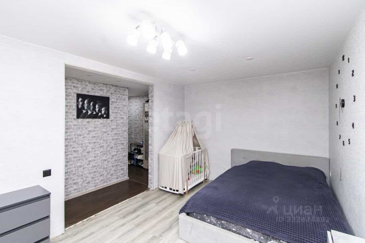 Россия, Тюмень, улица Парфёнова, 32