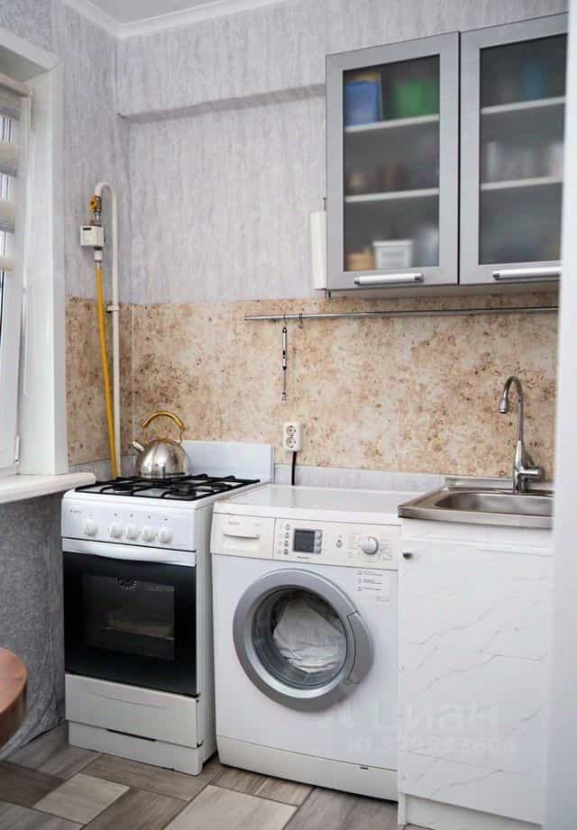 Россия, Великий Новгород, улица Зелинского, 33, фото 14