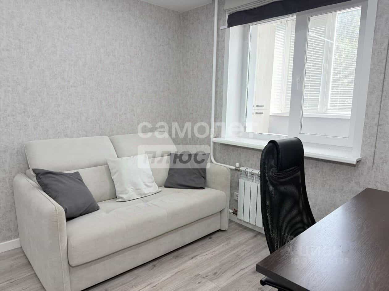 Россия, Ульяновск, Локомотивная улица, 33, фото 10