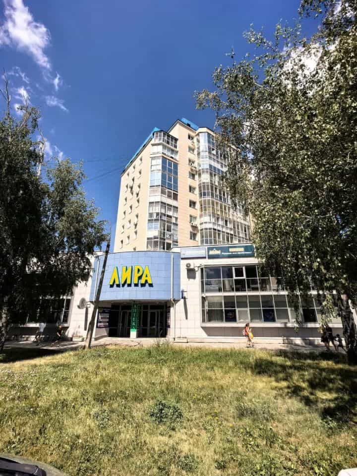 Россия, Алтайский край, Барнаул, улица Антона Петрова, 198, фото 4