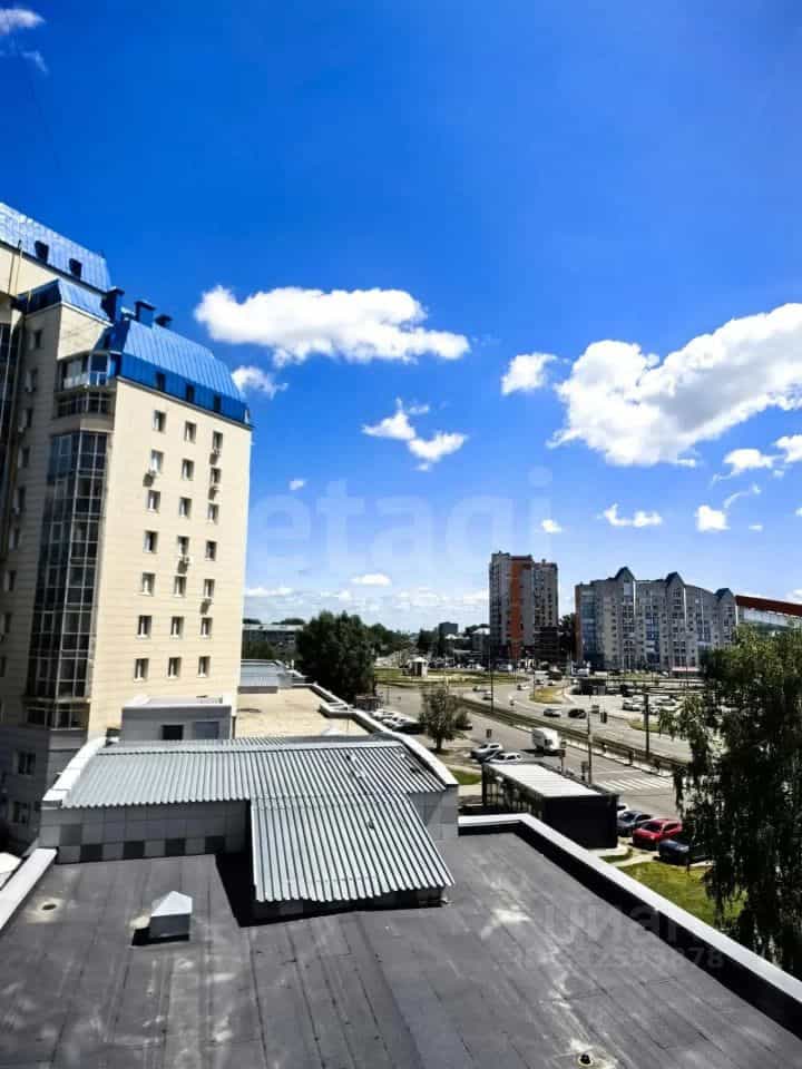 Россия, Алтайский край, Барнаул, улица Антона Петрова, 198, фото 5
