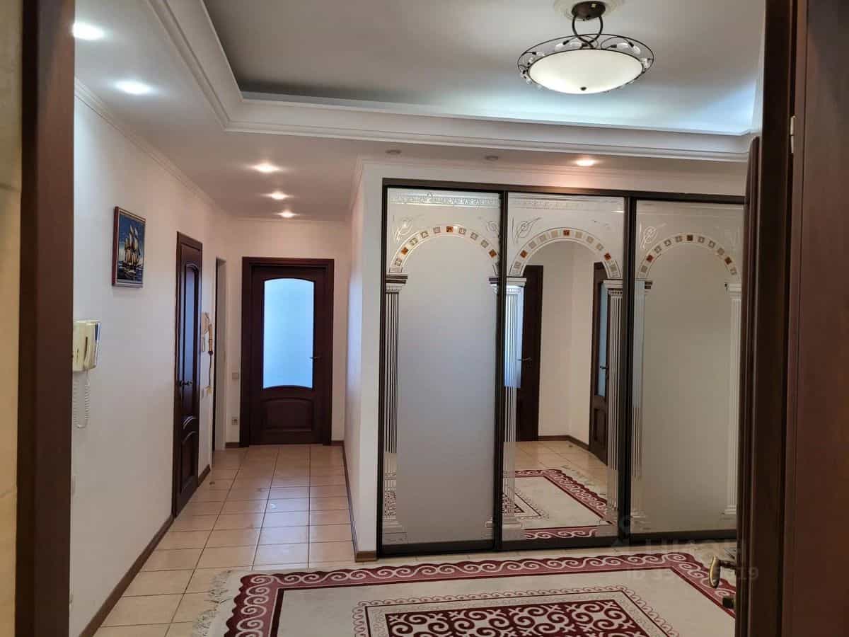 Россия, Новосибирск, улица Ватутина, 41/1, фото 9