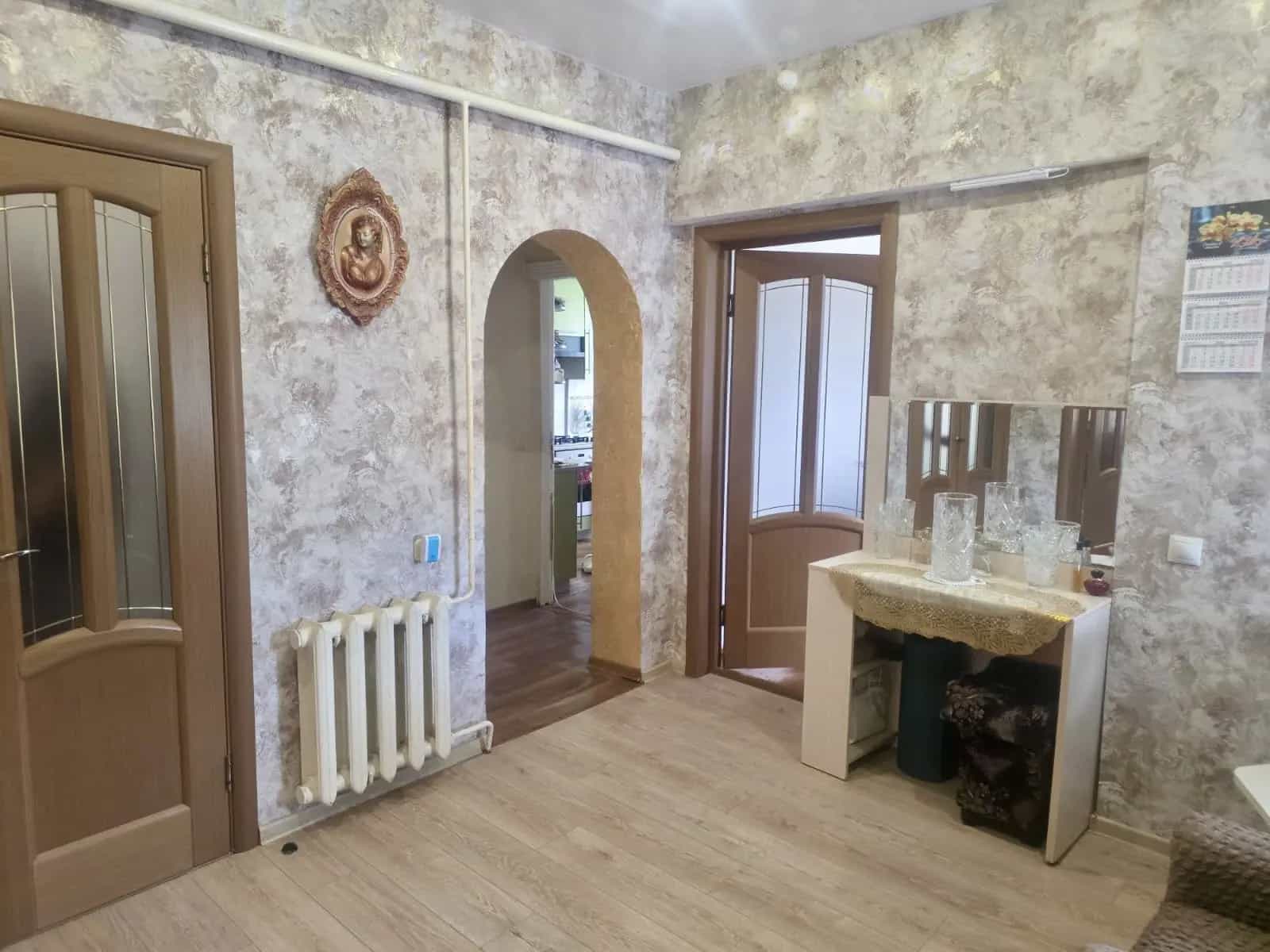 Беларусь, Гродненская область, Дятлово, улица Гагарина, 8, фото 4
