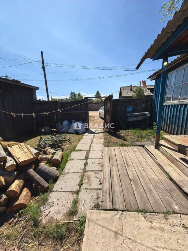 Россия, Республика Бурятия, Баргузинский район, посёлок городского типа Усть-Баргузин, улица Башарова, 38, фото 2